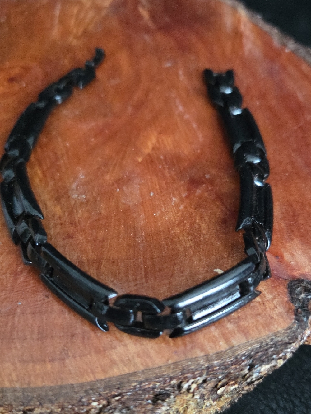 Guess Men's Black Link Bracelet - Polished Metal Design